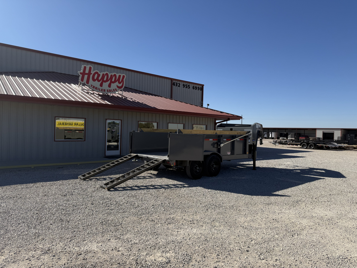 New 2026 Diamond C 82"x14' GN HD Low Profile Telescopic Dump w/ 32" Sides - LPT-GN207 Pacesetter Edition