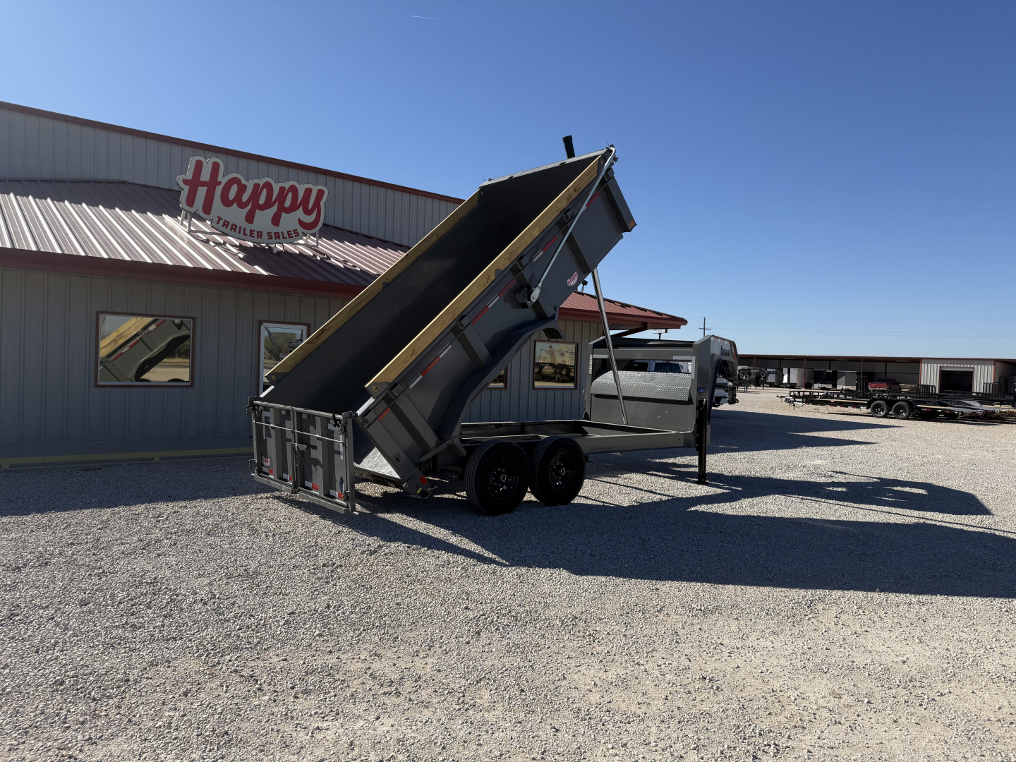 New 2026 Diamond C 82"x14' GN HD Low Profile Telescopic Dump w/ 32" Sides - LPT-GN207 Pacesetter Edition