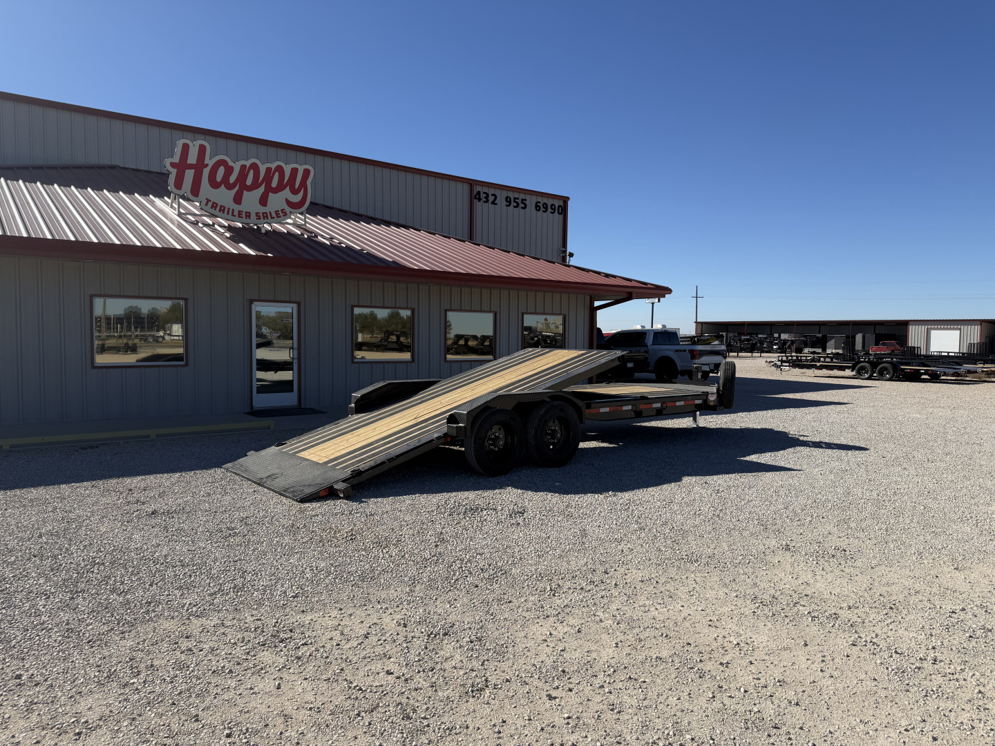 New 2026 Diamond C 82"x22' BP Hydraulically Dampened Tilt - HDT210 Pacesetter Edition