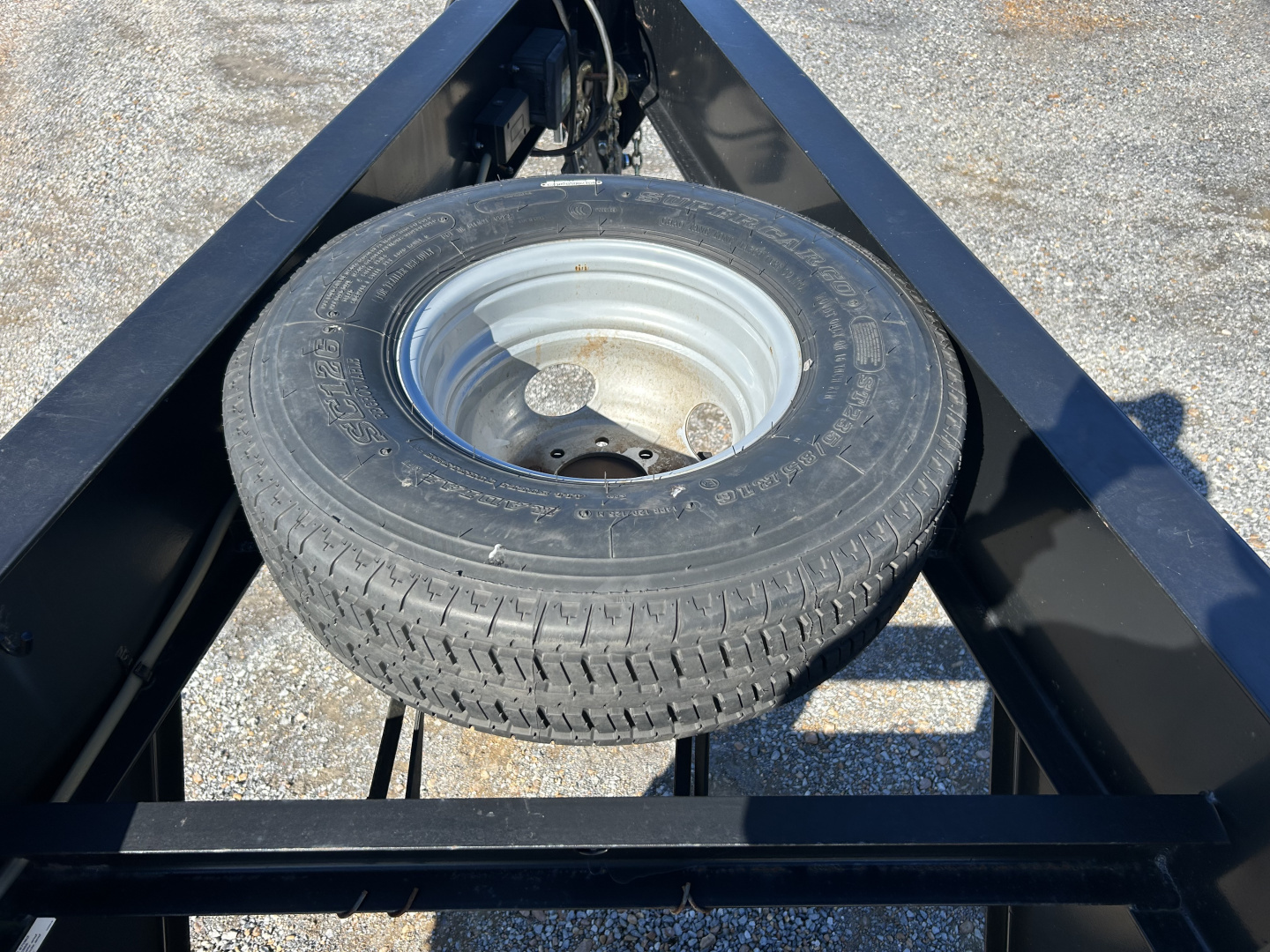 Used 2021 Circle D 102"X29' 22K Gooseneck Flatbed Trailer