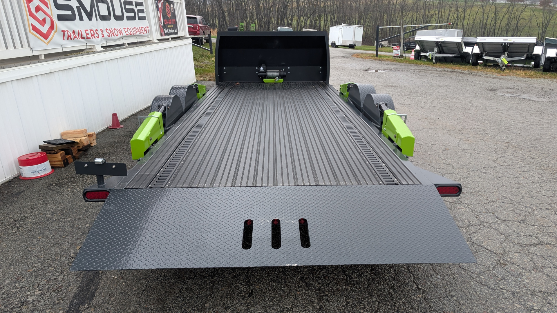 New 2026 "FlatTrak" by Belmont 7x18 Hydraulic Car Hauler w/ Hydraulic Jack