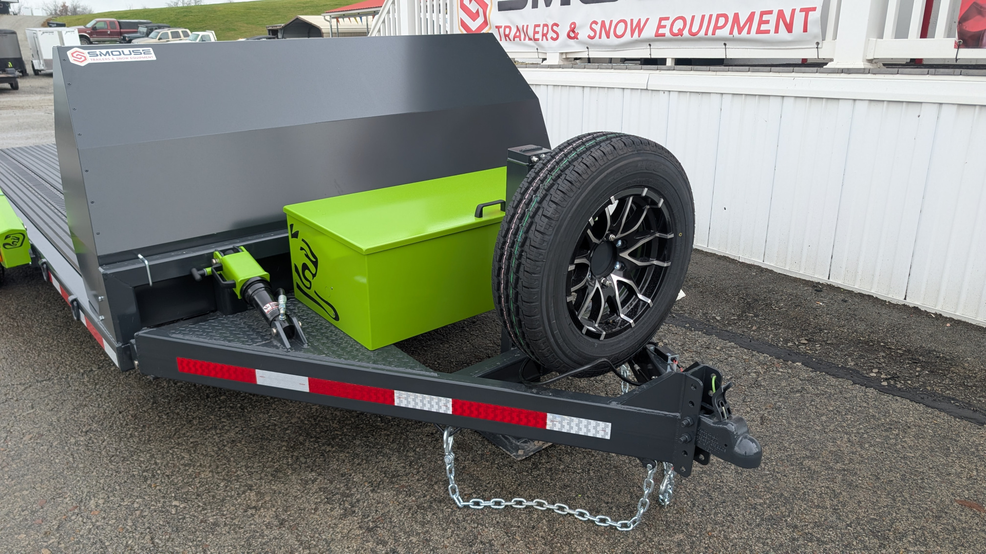 New 2026 "FlatTrak" by Belmont 7x18 Hydraulic Car Hauler w/ Hydraulic Jack