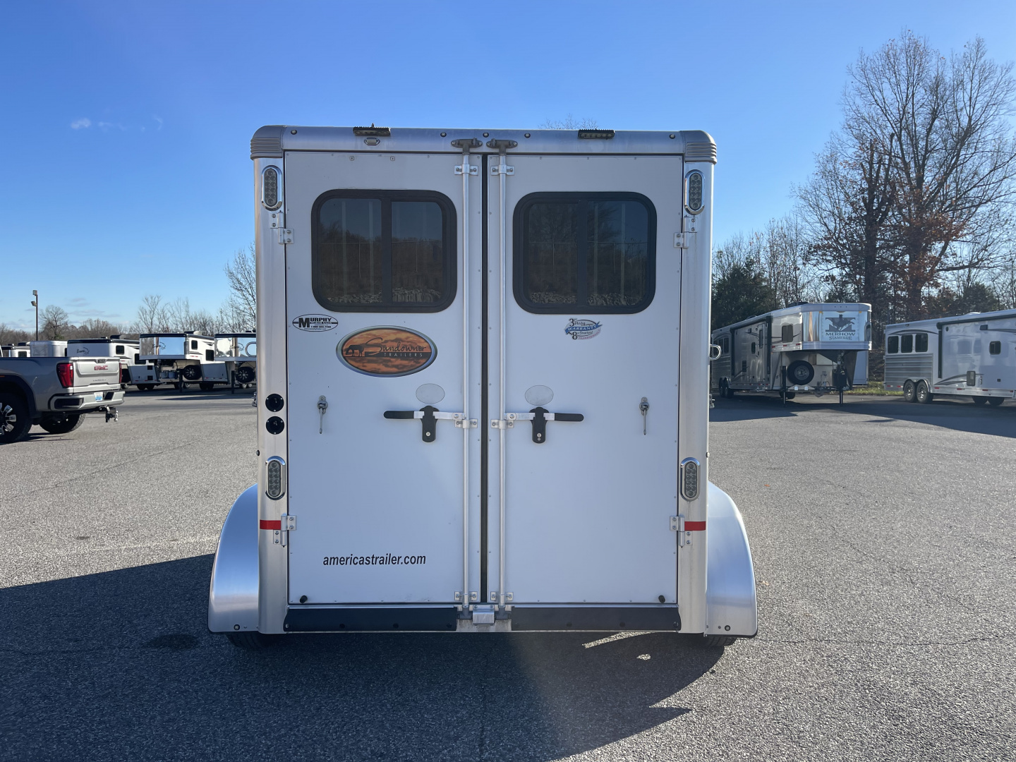 Used 2018 Sundowner 2 HR-BP SPORTMAN Horse Trailer