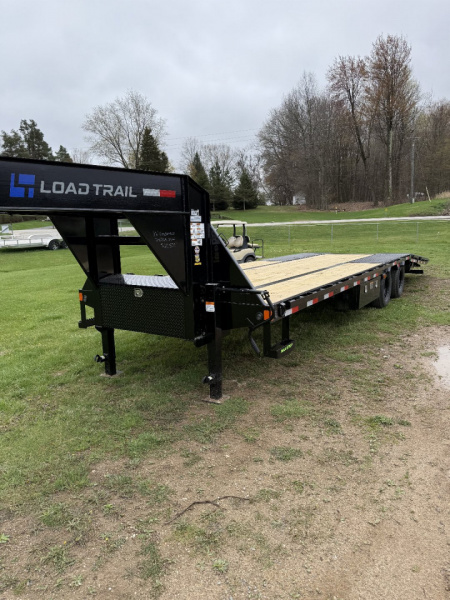 New 2026 Load Trail 102X32 24K 10' CLEATED HYD DOVETAIL W/HYD JACKS Gooseneck Bodies