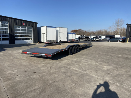 New Lamar 21K Equipment Trailer 40'