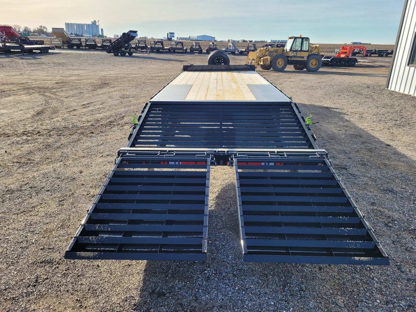 New 2026 Load Trail 102"x25' BP Deckover Trailer W/Max Ramps