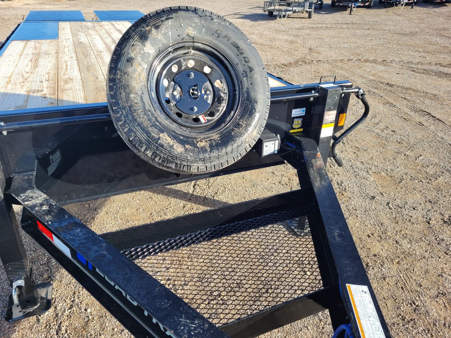 New 2026 Load Trail 102"x25' BP Deckover Trailer W/Max Ramps