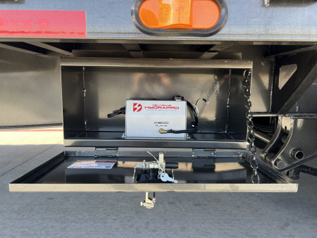 New 2026 102”x40’ MAXX-D GN Hydraulic Dovetail w/ Duals – YDX