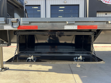 New 2026 102”x40’ MAXX-D GN Hydraulic Dovetail w/ Duals – YDX