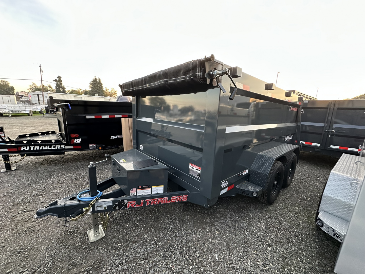 New 2026 R & J Trailers Inc D4-6X10 25 Dump Trailer