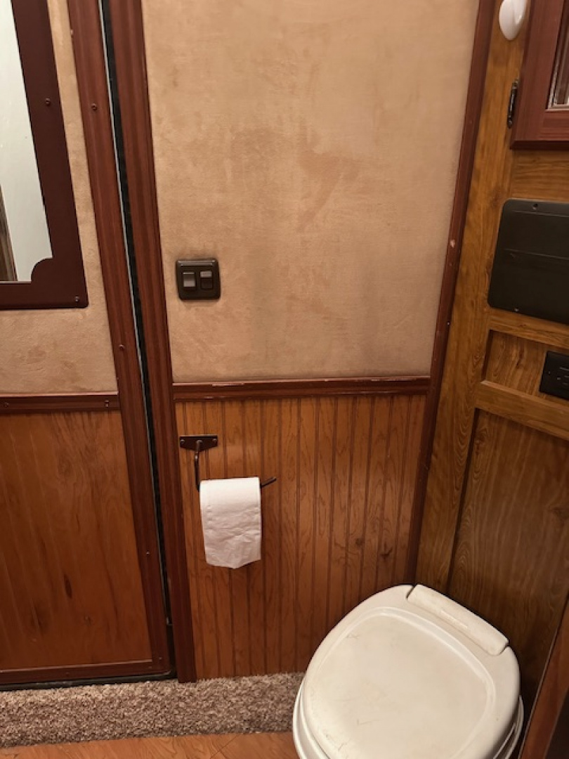 Used 2010 Trails West 8x13 LQ 4 Horse Classic