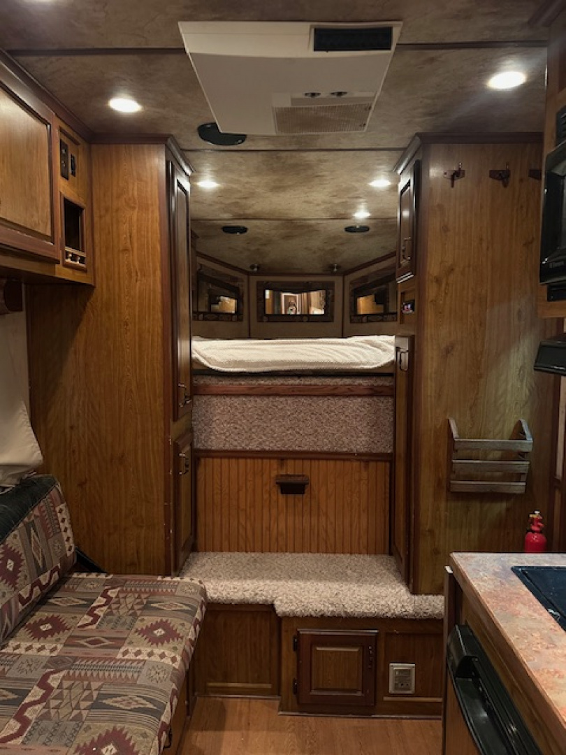 Used 2010 Trails West 8x13 LQ 4 Horse Classic