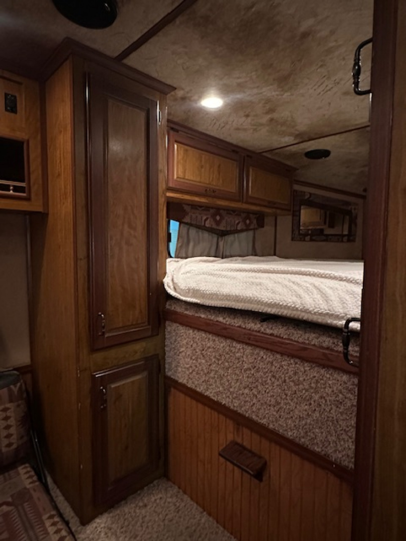 Used 2010 Trails West 8x13 LQ 4 Horse Classic