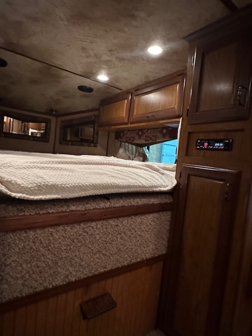 Used 2010 Trails West 8x13 LQ 4 Horse Classic