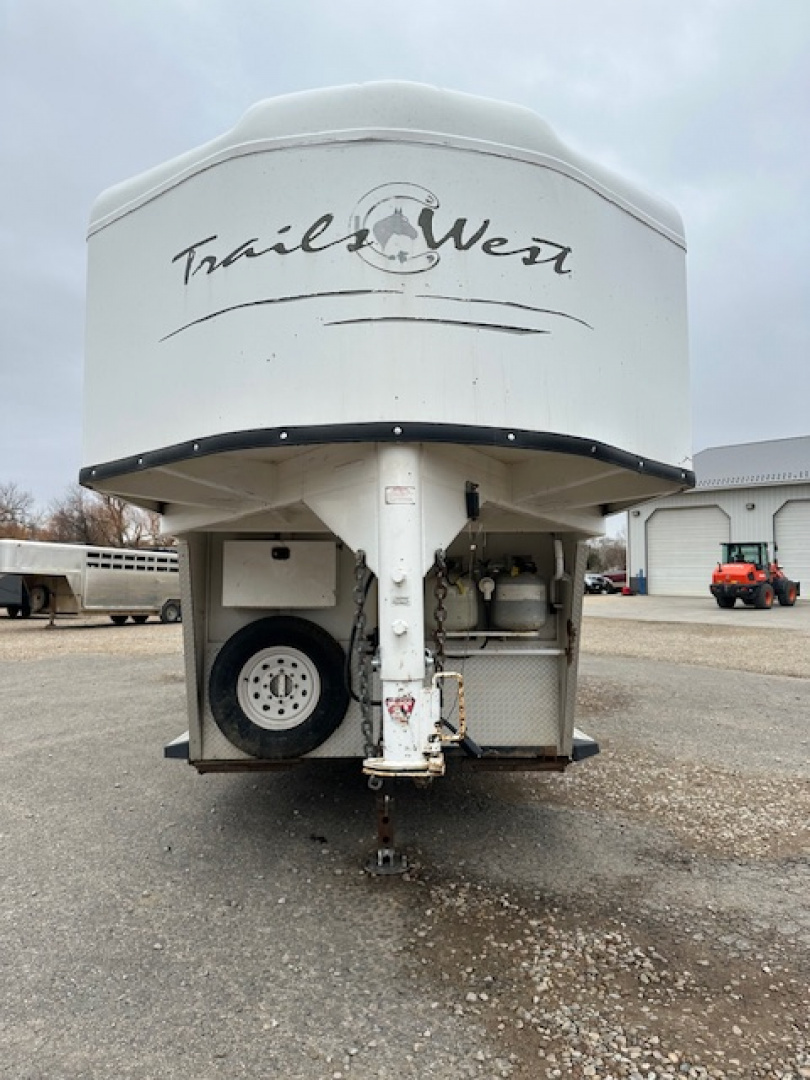 Used 2010 Trails West 8x13 LQ 4 Horse Classic