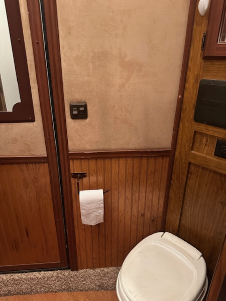 Used 2010 Trails West 8x13 LQ 4 Horse Classic