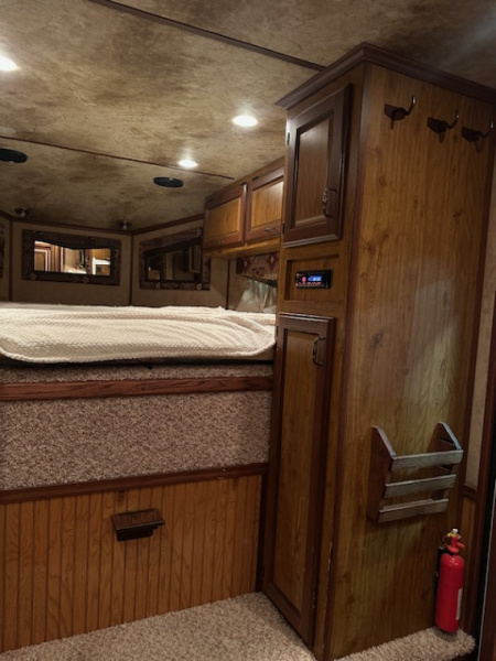 Used 2010 Trails West 8x13 LQ 4 Horse Classic