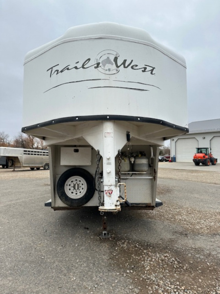 Used 2010 Trails West 8x13 LQ 4 Horse Classic