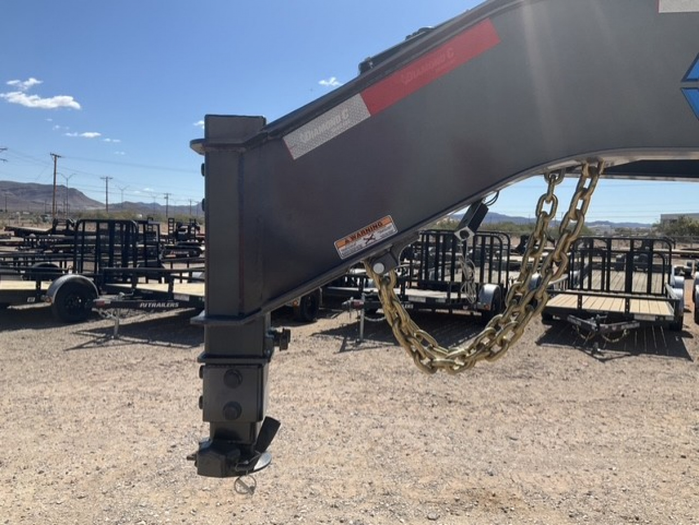 New 2026 Diamond C 102"x40' Engineered Beam FMAX216 w/ Hyd. Dovetail - 40K Pacesetter Edition