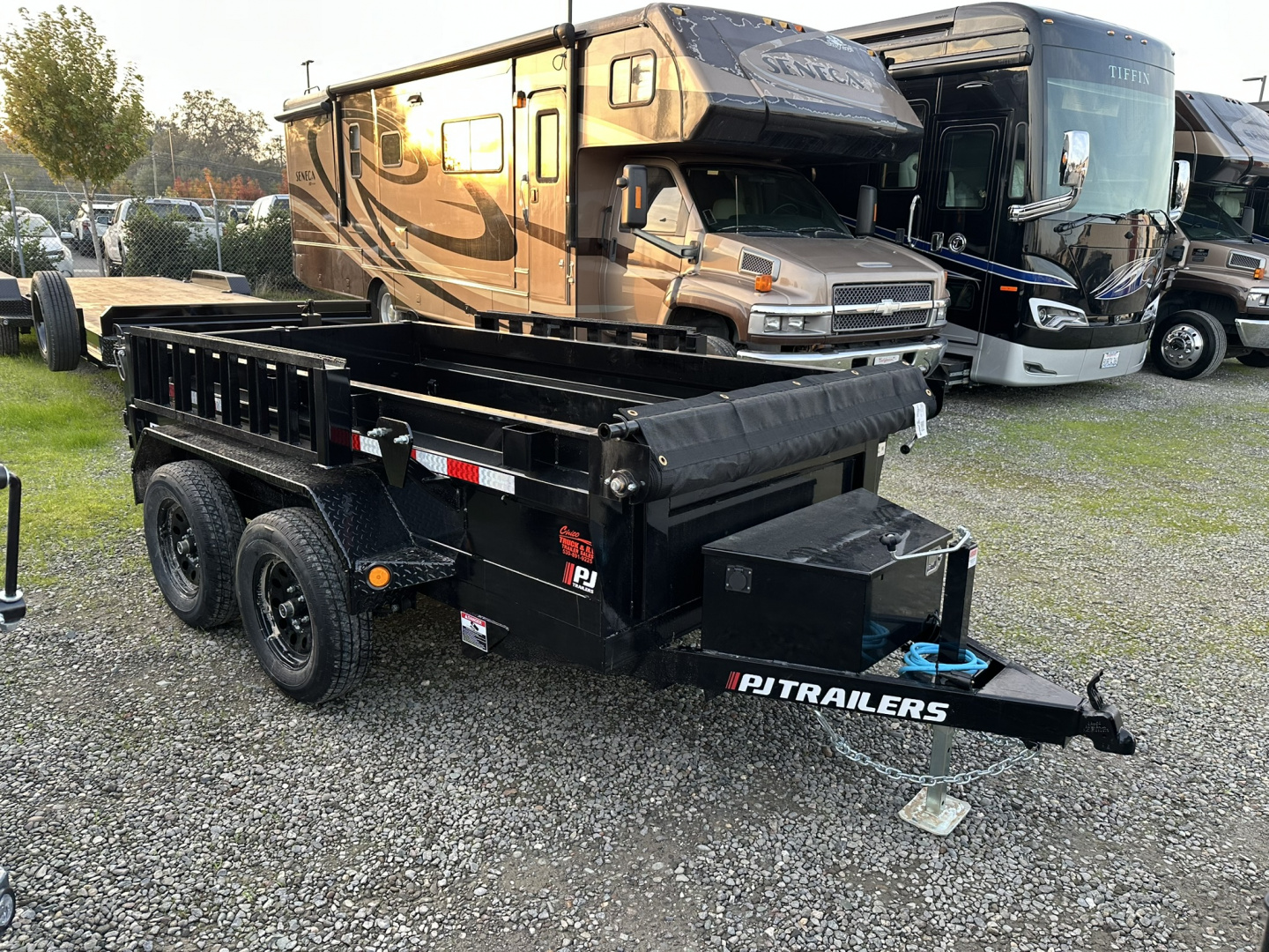 New 2026 PJ Trailers D5 5X10-18 7K Dump Trailer
