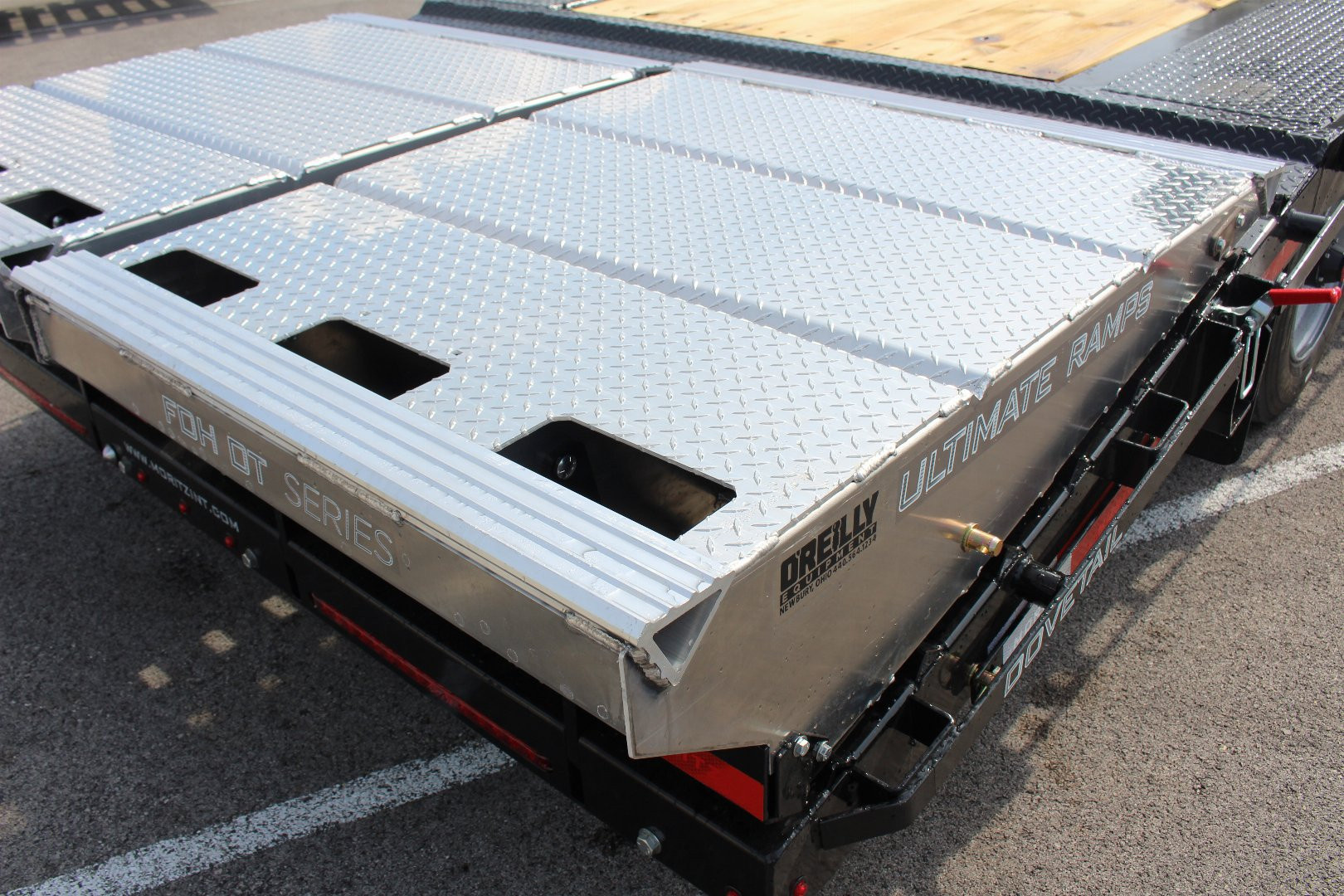 New 2026 MORITZ INTERNATIONAL FDGH DT 8.5' x 20+5' 25900 S.S. Deckover Trailer - 25,900 GVW