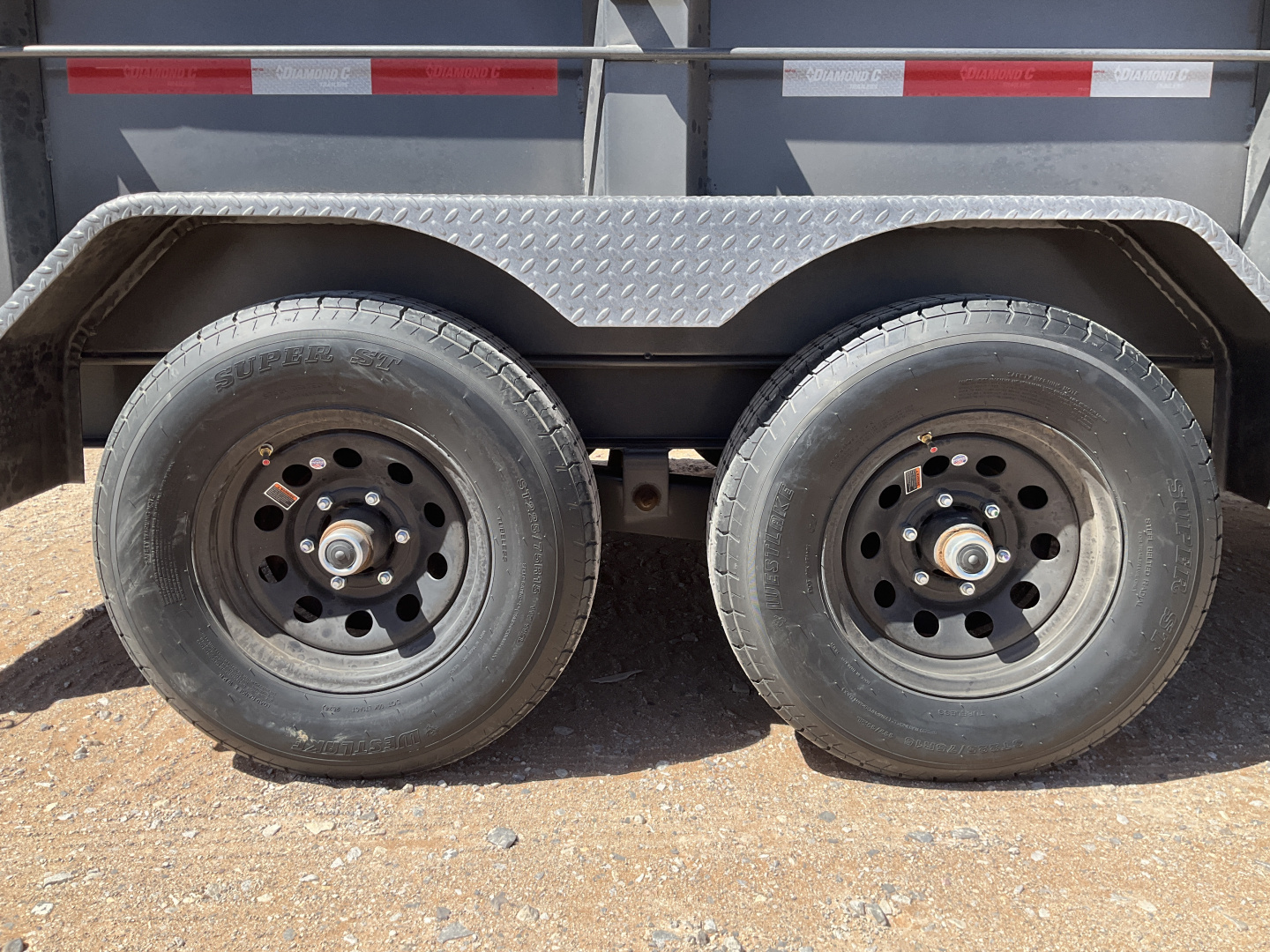 New 2026 Diamond C 77"x12' BP General Duty Telescopic Dump w/ 32" Sides - MDT206 Pacesetter Edition