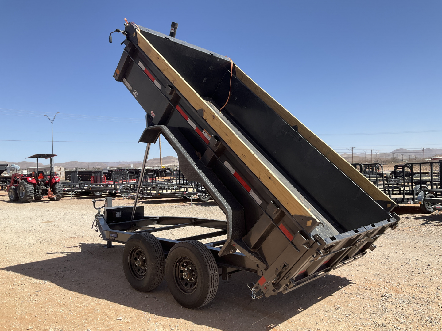 New 2026 Diamond C 77"x12' BP General Duty Telescopic Dump w/ 32" Sides - MDT206 Pacesetter Edition