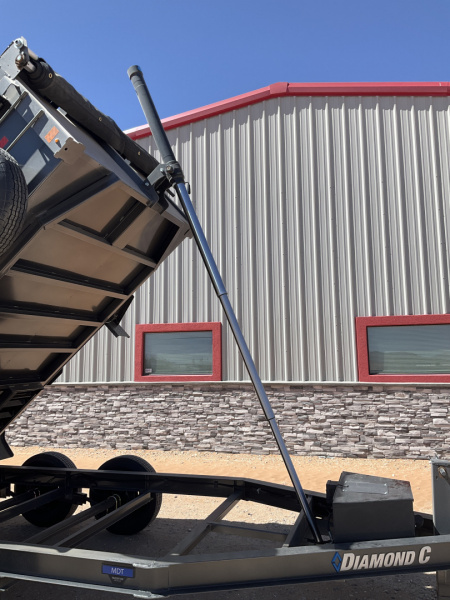 New 2026 Diamond C 77"x12' BP General Duty Telescopic Dump w/ 32" Sides - MDT206 Pacesetter Edition