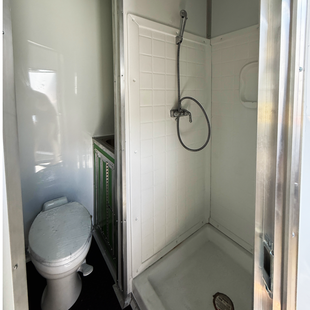 New 8.5X32TTA White Race Ready Trailer