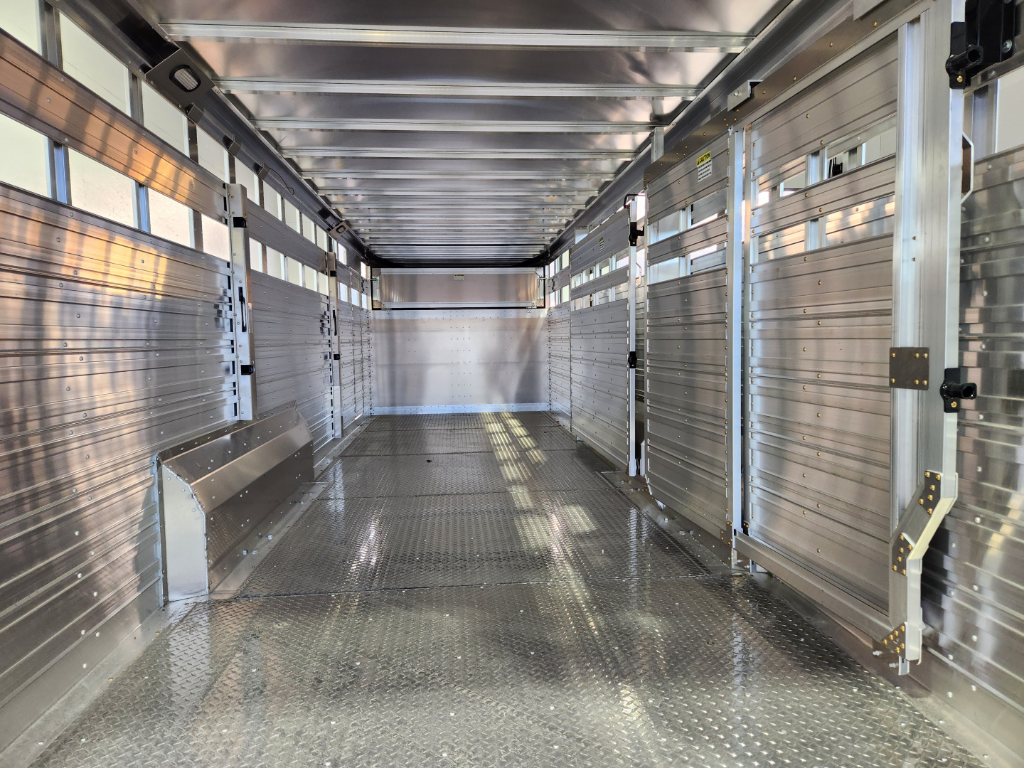 New 2026 Duralite 25' Gooseneck Stock Trailer 14K