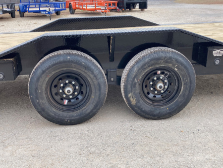 New 2026 Load Trail GC 102" x 24' Tandem Gooseneck Carhauler