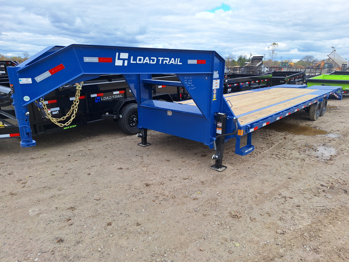 New 2026 Load Trail 102x30' 16K Deck Over Low Pro Gooseneck Trailer