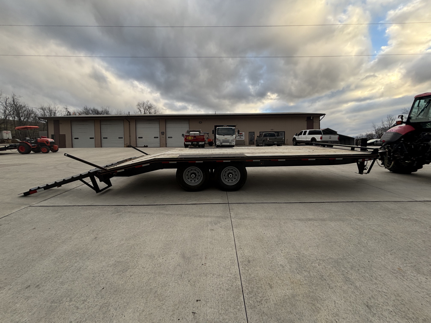 Used USED 2022 Quality Trailers 20' Deckover (16' + 4' Dovetail) General Duty - Pintle - 12000# GVWR