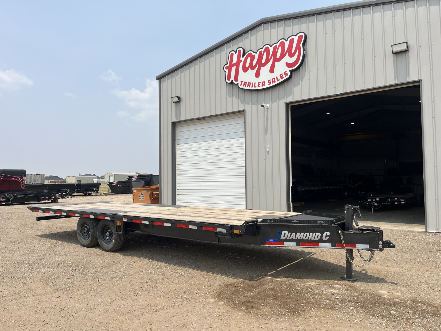 New 2026 Diamond C 102"x24' BP HD Deckover Tilt Trailer - DET207