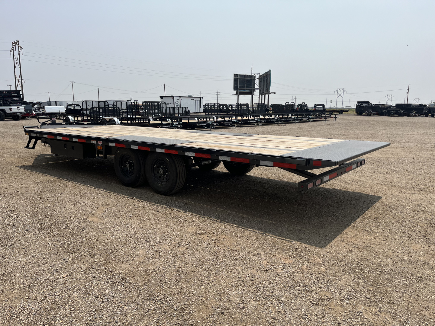New 2026 Diamond C 102"x24' BP HD Deckover Tilt Trailer - DET207