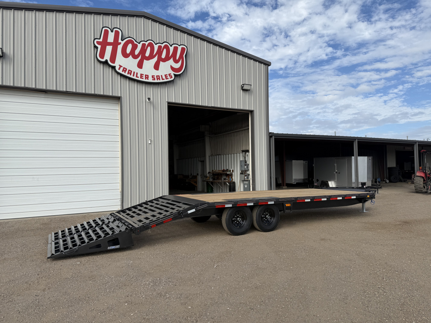 New 2026 Diamond C 102"x24' BP HD Deckover Equipment Trailer - DEC207