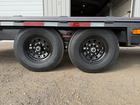 New 2026 Diamond C 102"x24' BP HD Deckover Equipment Trailer - DEC207