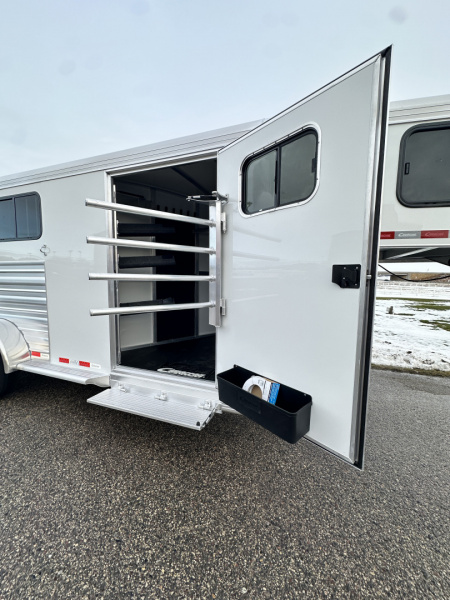 New 2026 Cimarron 3H Northstar R.T.G. GN Horse Trailer