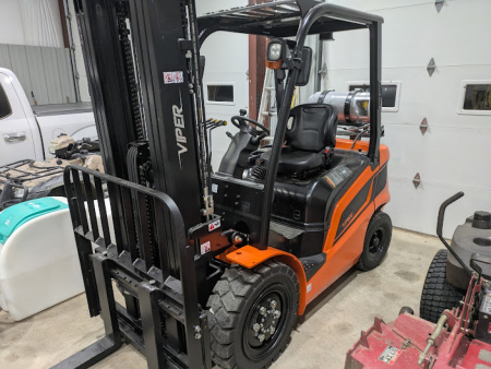 New 2025 Viper Lift Truck MFG FY30F