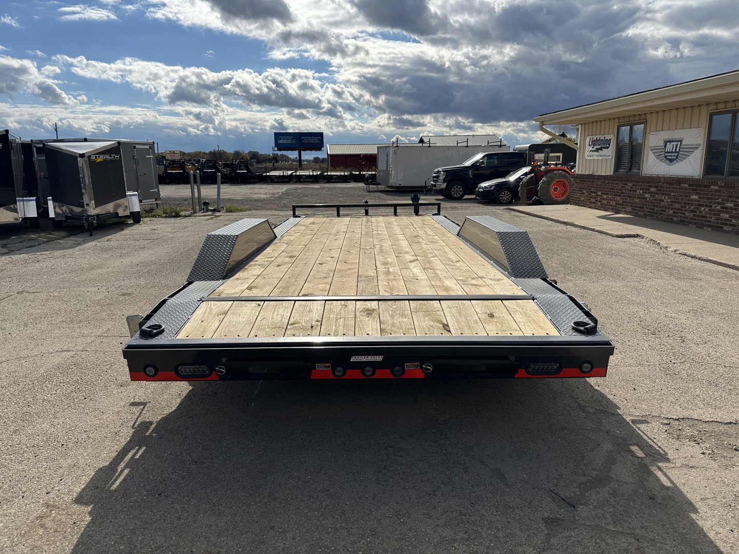New YEAR END SALE !!! ALL NEW 2026 Load Trail 102x20 Tandem Axle w/Drive Over Fenders 10k Car Hauler