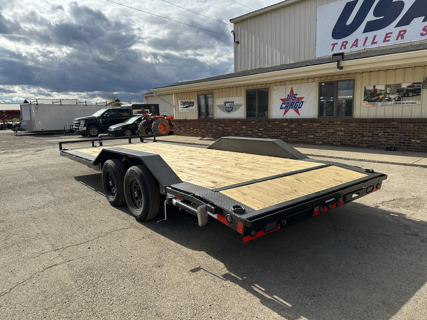 New YEAR END SALE !!! ALL NEW 2026 Load Trail 102x20 Tandem Axle w/Drive Over Fenders 10k Car Hauler