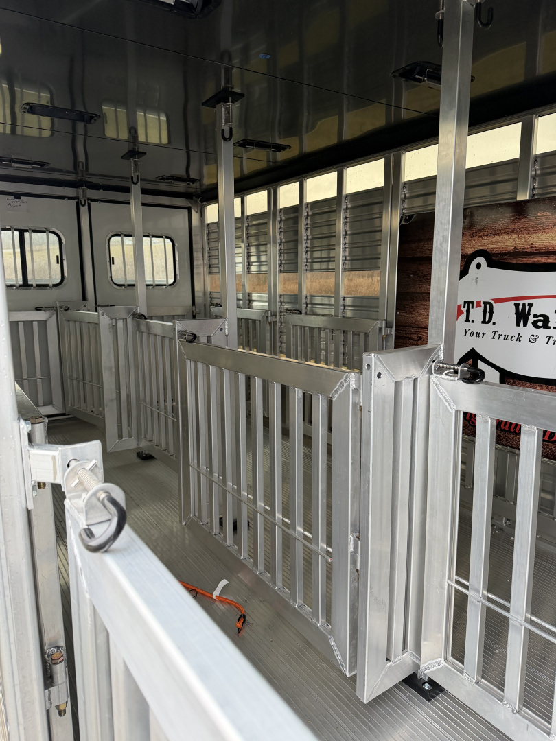 New 2026 Frontier Trailers 8-Pen Stock Low Pro 7 x 20 Stock / Stock Combo Trailer