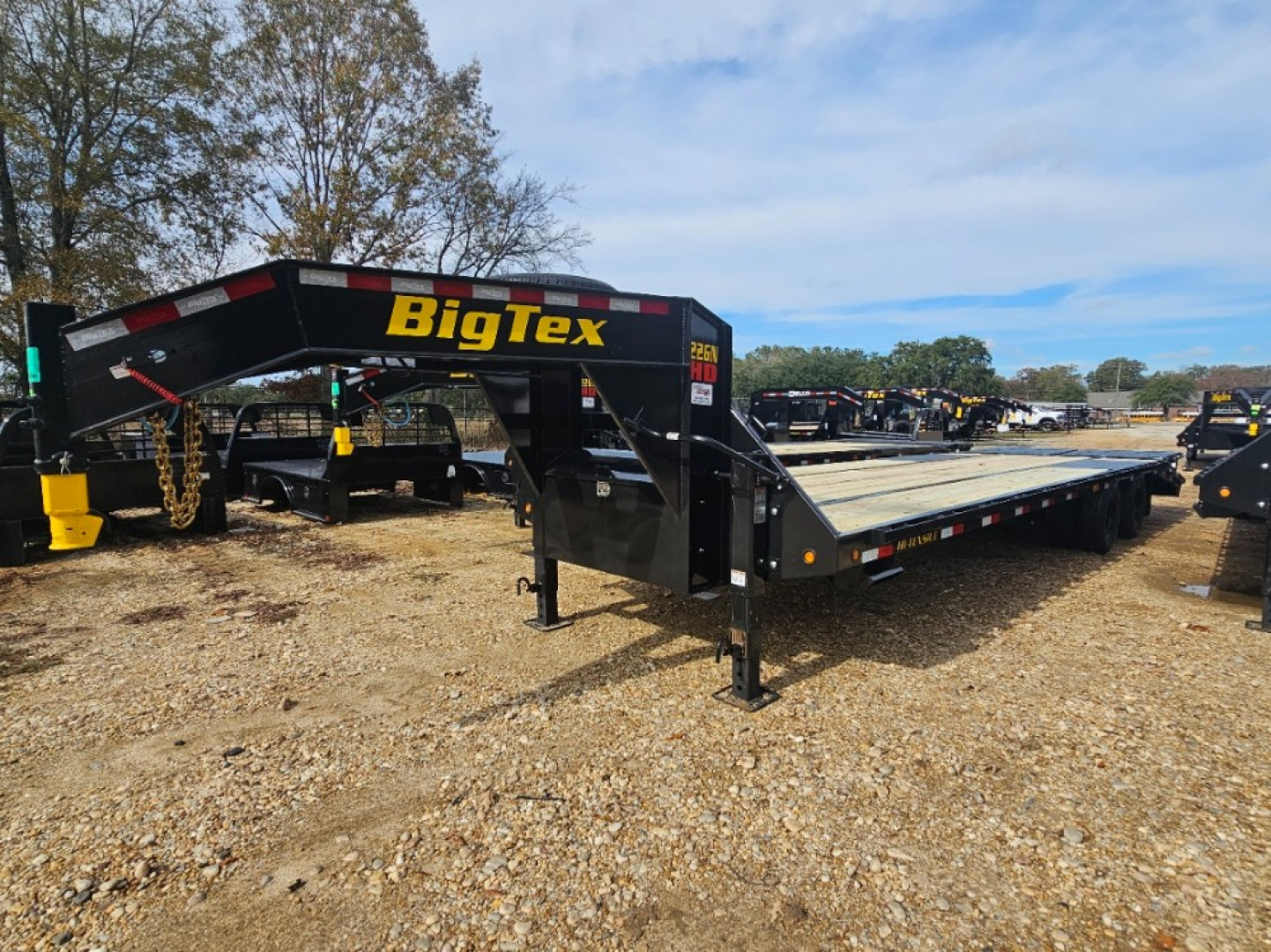 New 2026 Big Tex Trailers 22GN-30D5A-MRBK