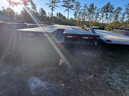 New 2026 Iron Bull 102X25 10-TON PINTLE W/ RR & HDSS SUSP Deckover Trailer