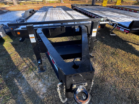 New 2026 Iron Bull 102X25 10-TON PINTLE W/ RR & HDSS SUSP Deckover Trailer