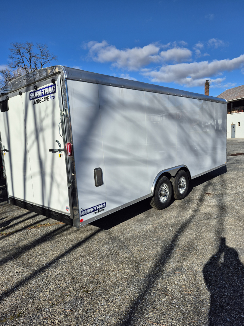 New 2026 Sure-Trac 8.5X22 LANDSCAPE PRO 10K Cargo / Enclosed Trailer