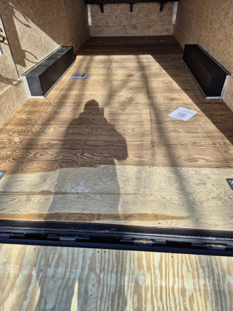 New 2026 Sure-Trac 8.5X22 LANDSCAPE PRO 10K Cargo / Enclosed Trailer