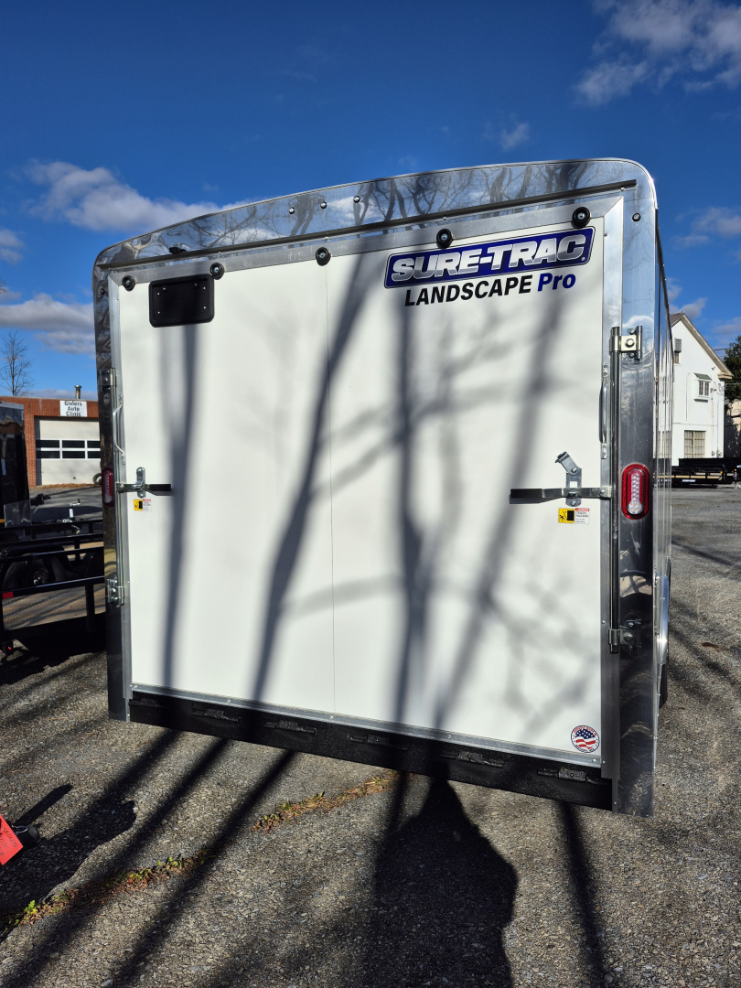 New 2026 Sure-Trac 8.5 X 22 LANDSCAPE PRO 10K Cargo / Enclosed Trailer
