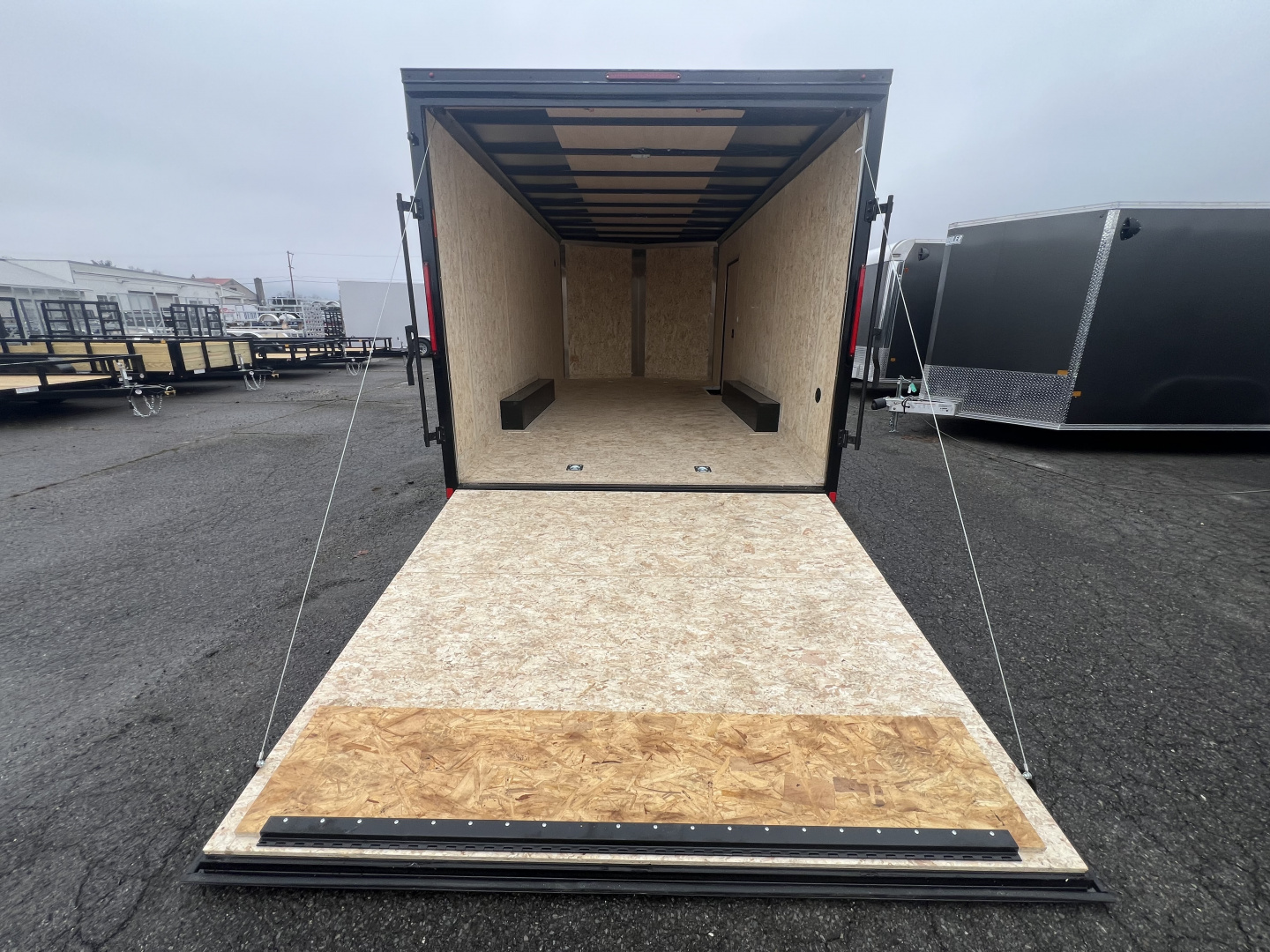 New 2026 Look Trailers 8.5x18 7K ST-DLX RAMP DOOR Cargo / Enclosed Trailer