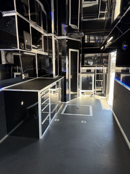 New 2026 Haulmark 44 Gooseneck Bathroom Race Trailer, Polycor, Insulated, Air Prep, A/C, Awnings, Race Ready